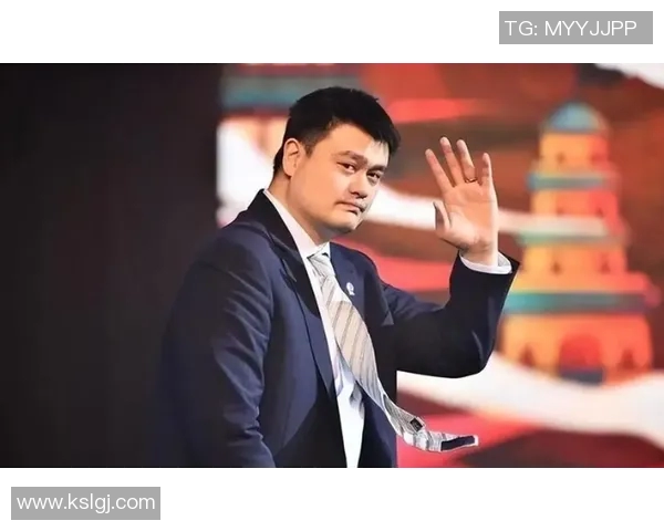 姚明跨界挑战国足踢球引发热议球迷期待新奇表现与体育精神碰撞 姚明跨界挑战国足踢球引发热议球迷期待新奇表现与体育精神碰撞