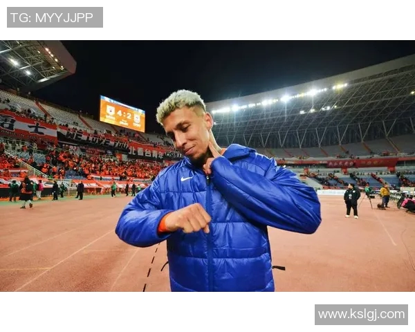 全球女足球明星风采展示与精彩瞬间回顾