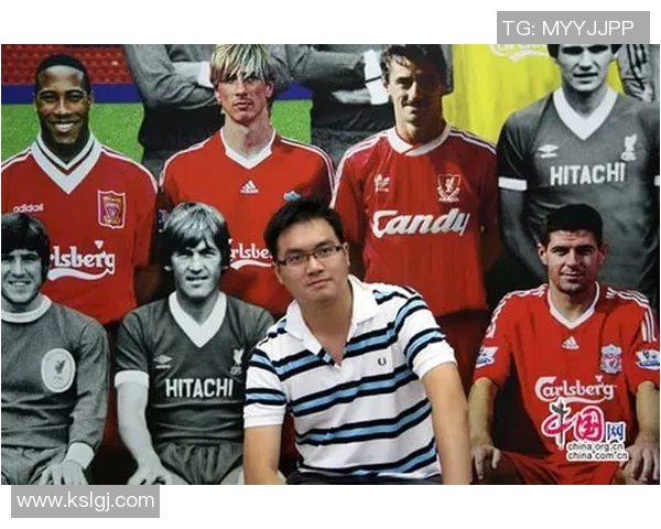 足球明星合影展现魅力瞬间帅气风采尽显的精彩时刻 足球明星合影展现魅力瞬间帅气风采尽显的精彩时刻