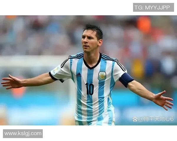 传奇黑人足球明星的辉煌历程与对足球界的深远影响 传奇黑人足球明星的辉煌历程与对足球界的深远影响