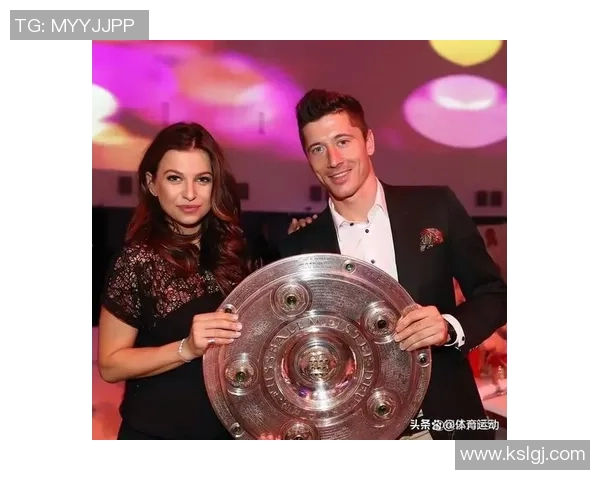 足球明星的妻子是谁揭秘她们的爱情故事与生活点滴